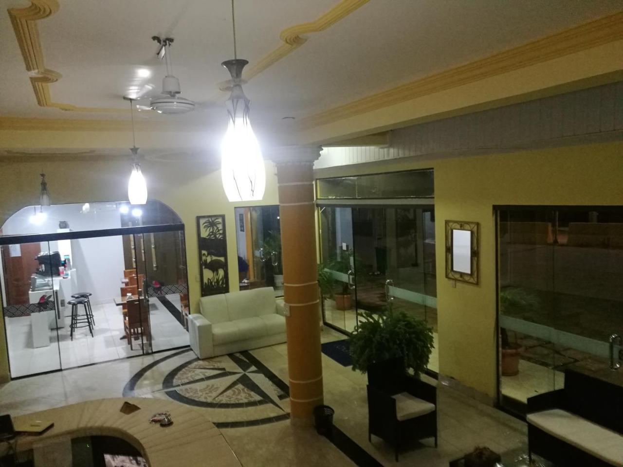 Dorado Hotel Cobija Bagian luar foto