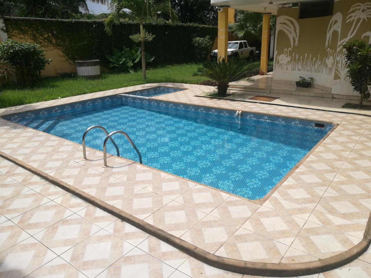 Dorado Hotel Cobija Bagian luar foto