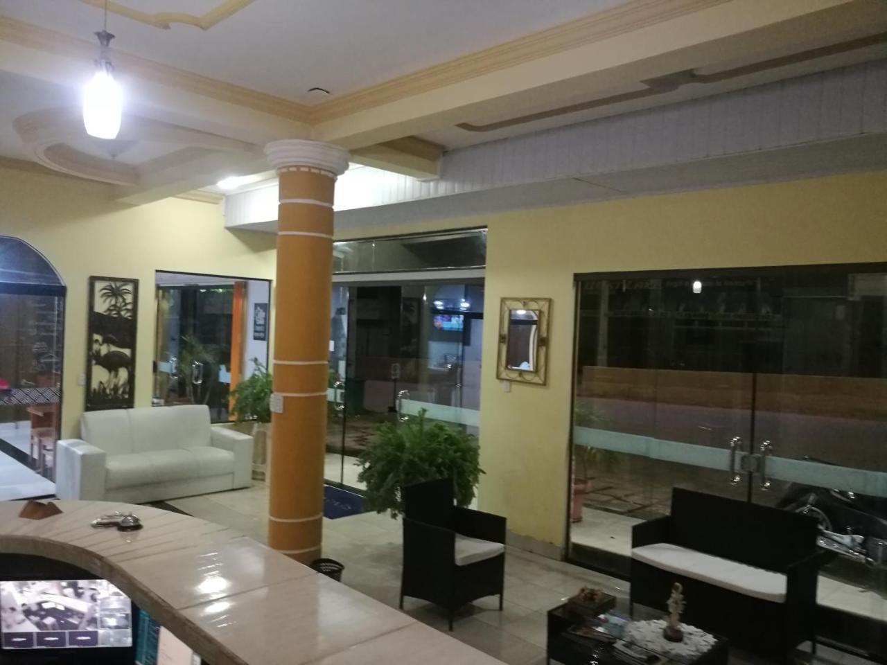 Dorado Hotel Cobija Bagian luar foto